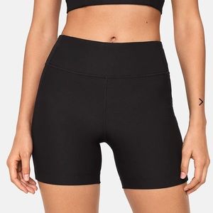 Outdoor Voices Warmup 5” Short